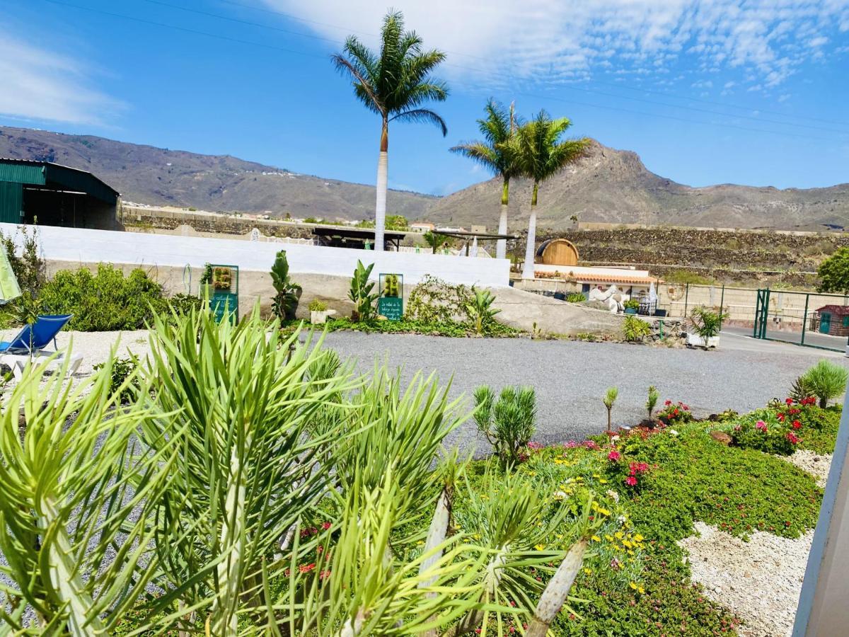 Amani Suite Con Jacuzzi Climatizado Y Piscina Сasa de vacaciones Buzanada